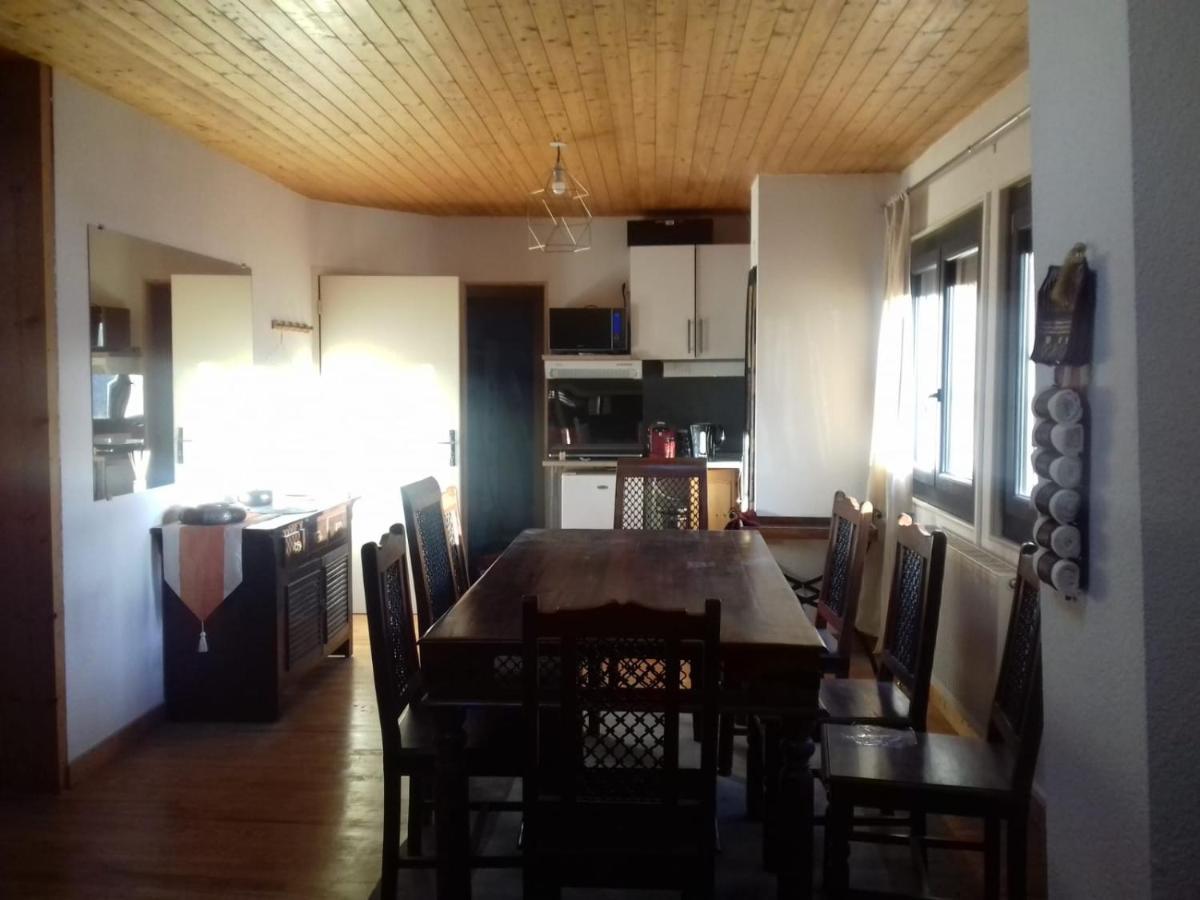 Appartement En Loft 50M2 Dans Maison Avec Chambre En Mezzanine Et Canapes Lits Dans Salon Сен-Пьер-де-Шартрёз Экстерьер фото