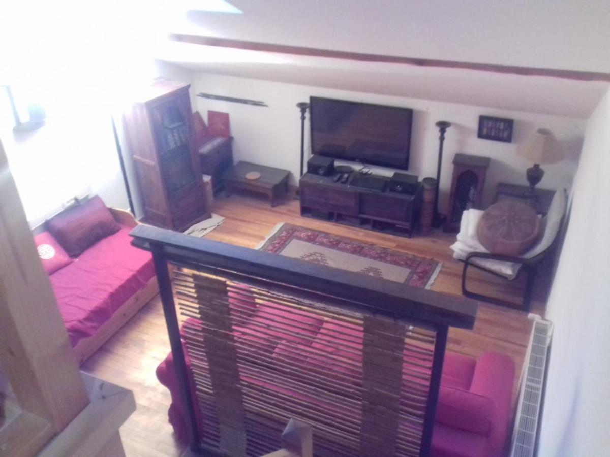 Appartement En Loft 50M2 Dans Maison Avec Chambre En Mezzanine Et Canapes Lits Dans Salon Сен-Пьер-де-Шартрёз Экстерьер фото